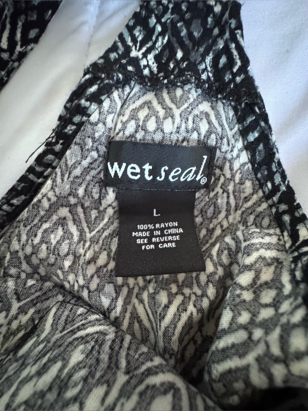 Wet Seal Black and White Geometric Maxi Jumpsuit - Picture 8 of 8